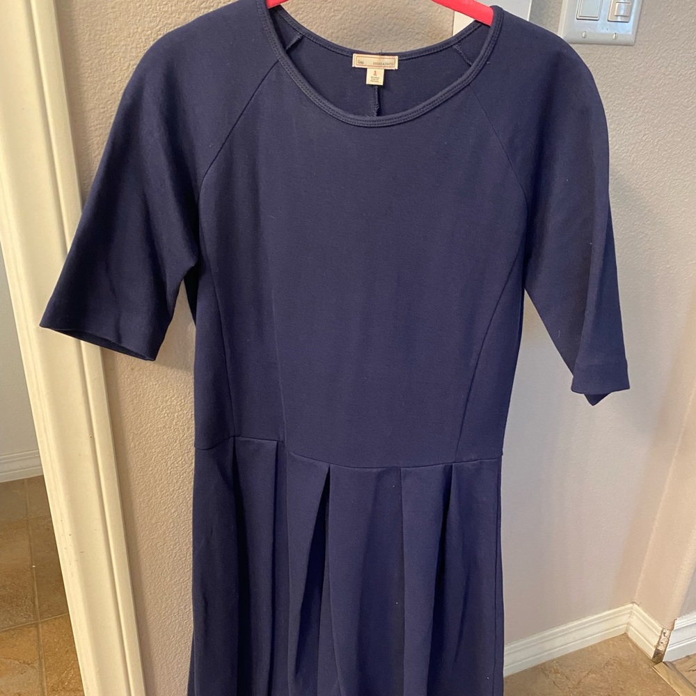 Gap size small tall blue pleated stretch jersey dress.